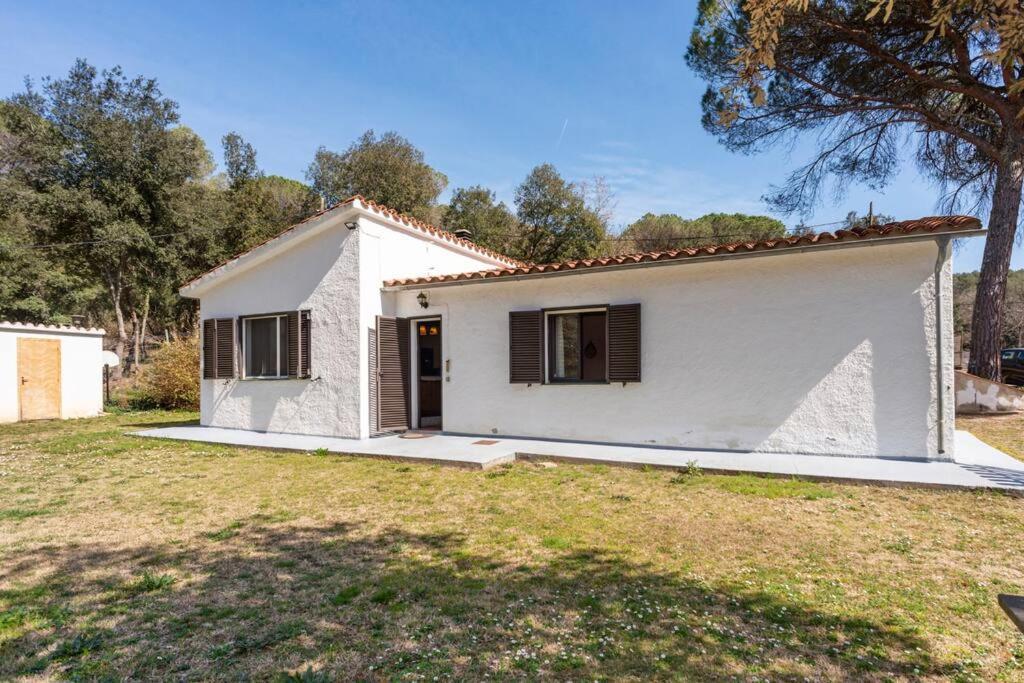 Casa Con Piscina Cerca De Girona Exterior foto